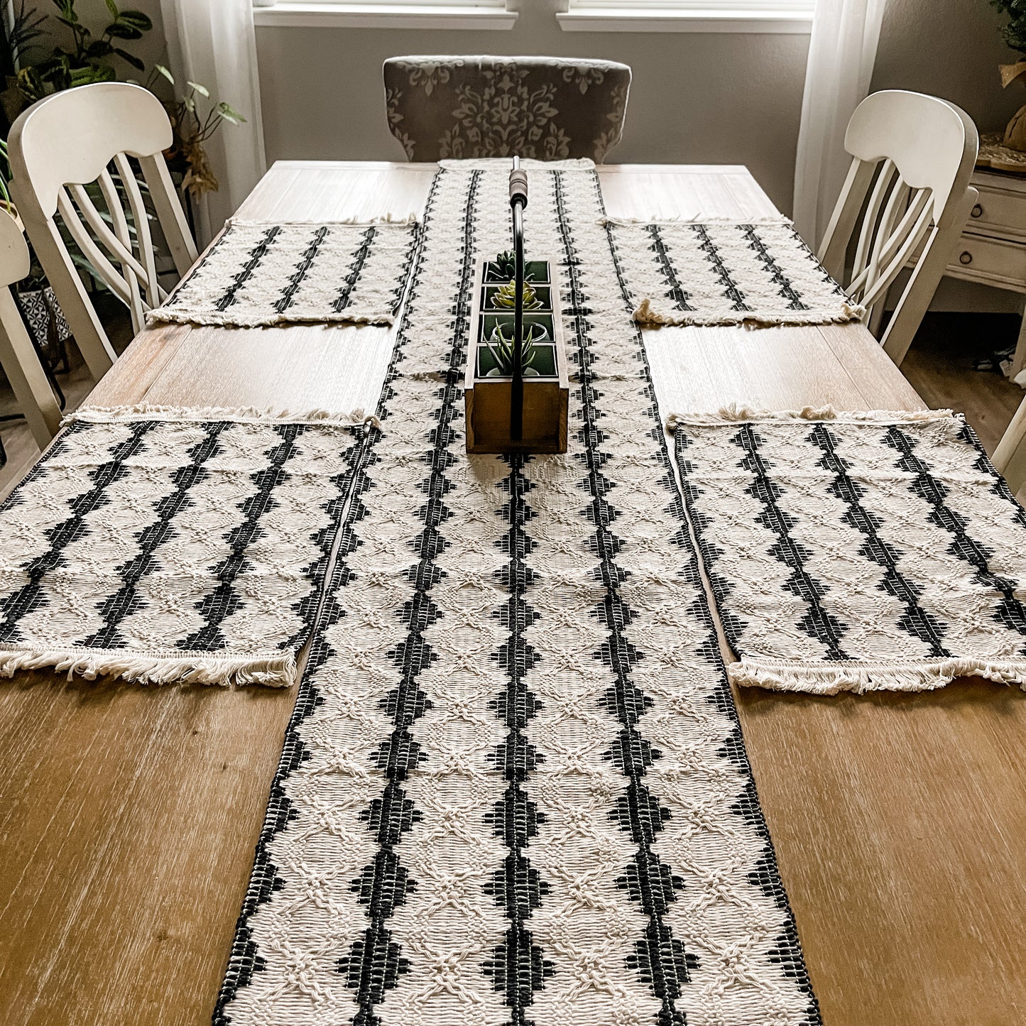 Classic Modern Printed Placemats Set of 4