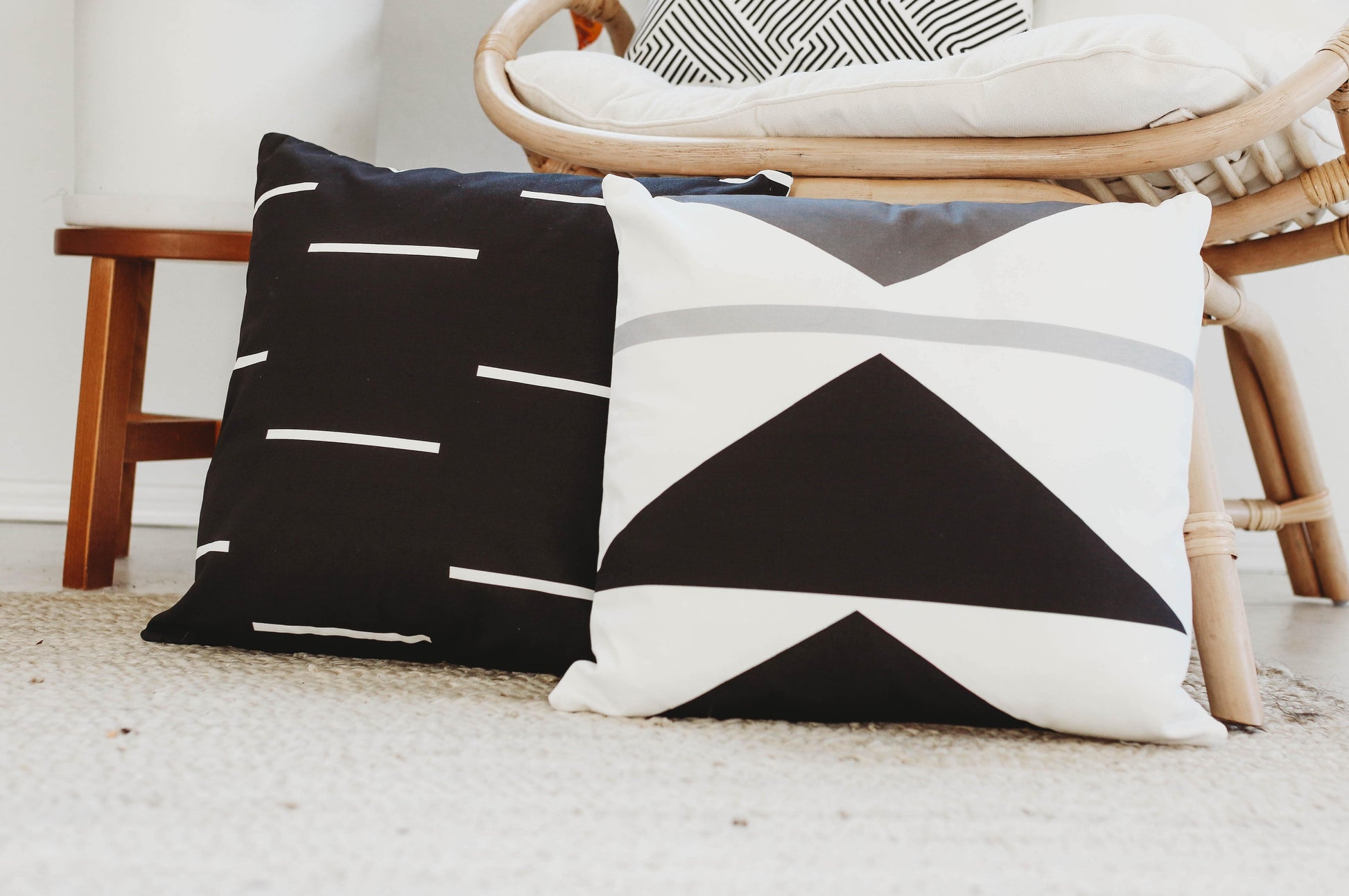https://vineandnest.com/cdn/shop/products/black-and-white-boho-pillow-cover-collection-bedding-827.jpg?v=1666725244&width=1946